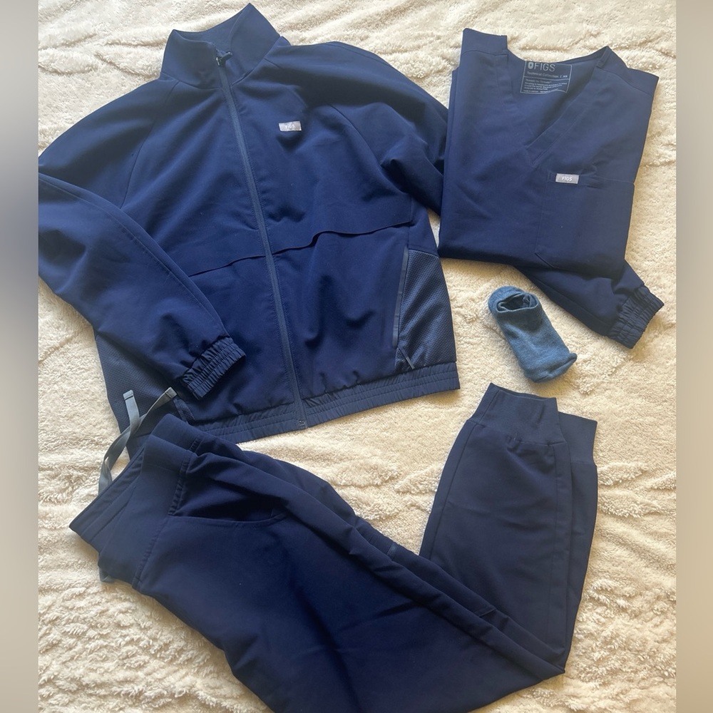FIGS NAVY BLUE SMALL X SMALL PETITE SCRUB COMPLETE SET WITH JACKET ANKLE SOCK